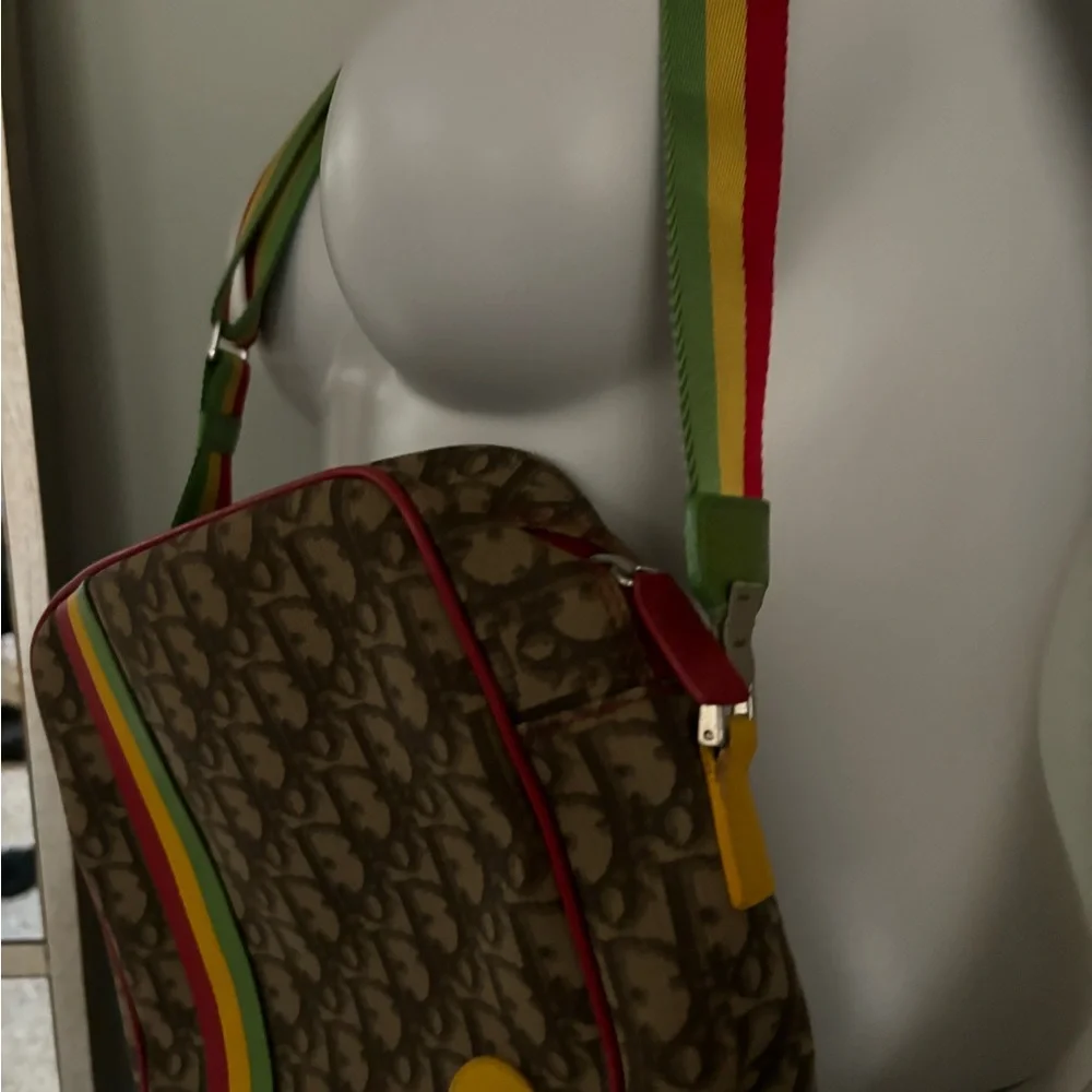 Dior Rasta - Picture 2 of 12